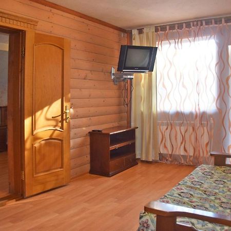斯拉夫西克 Лісова Казка酒店 外观 照片